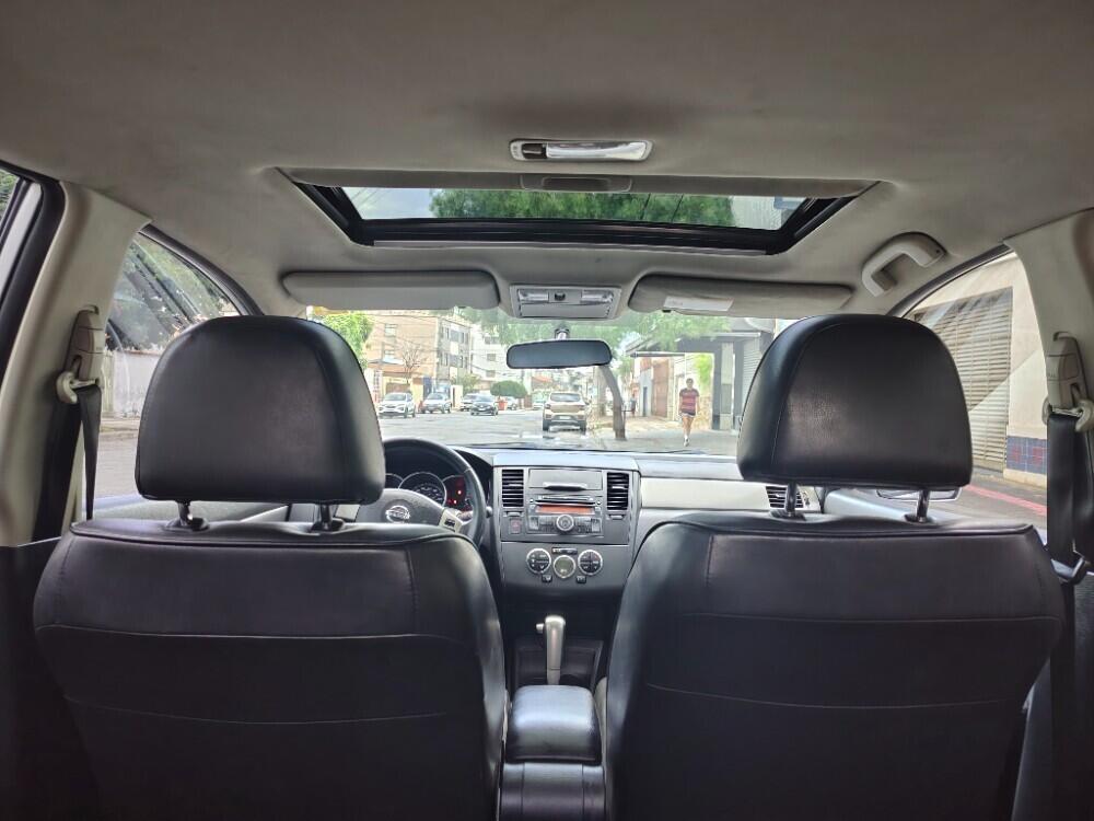 Nissan Tiida Hatch