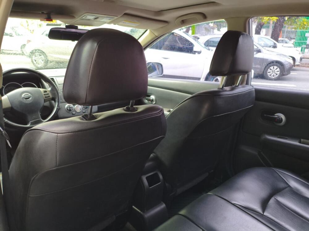 Nissan Tiida Hatch