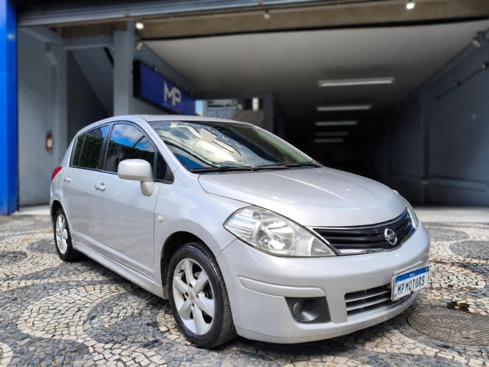 Nissan Tiida Hatch