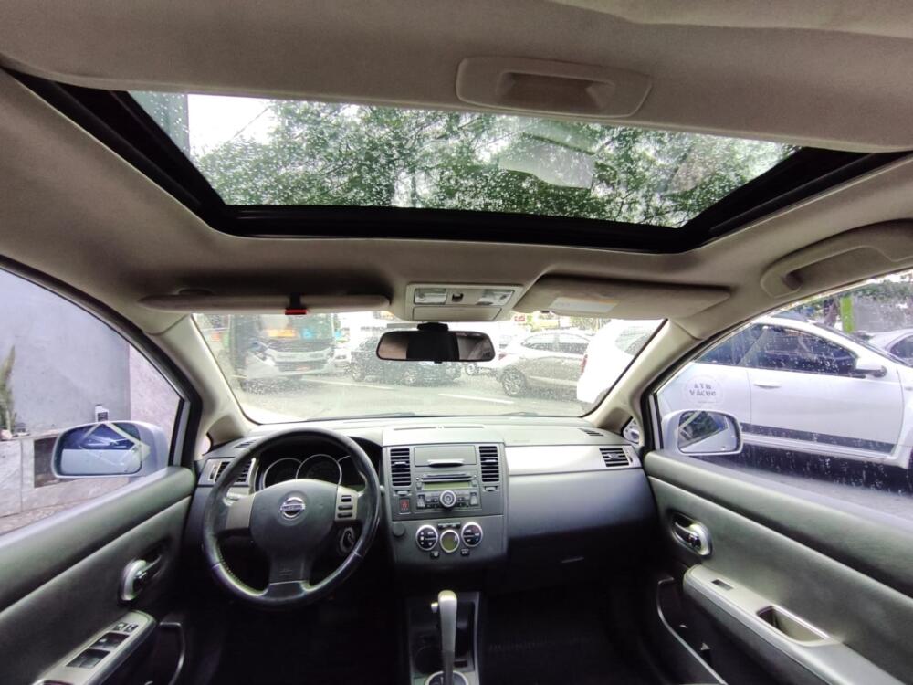 Nissan Tiida Hatch
