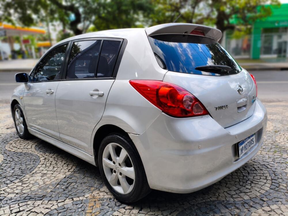 Nissan Tiida Hatch