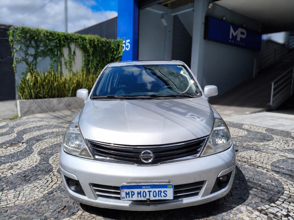 Nissan Tiida Hatch