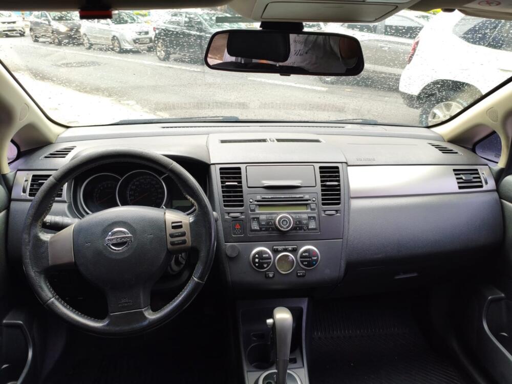 Nissan Tiida Hatch