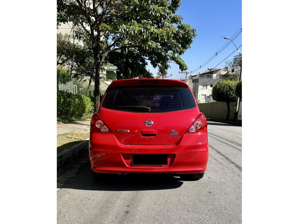 Nissan Tiida Hatch