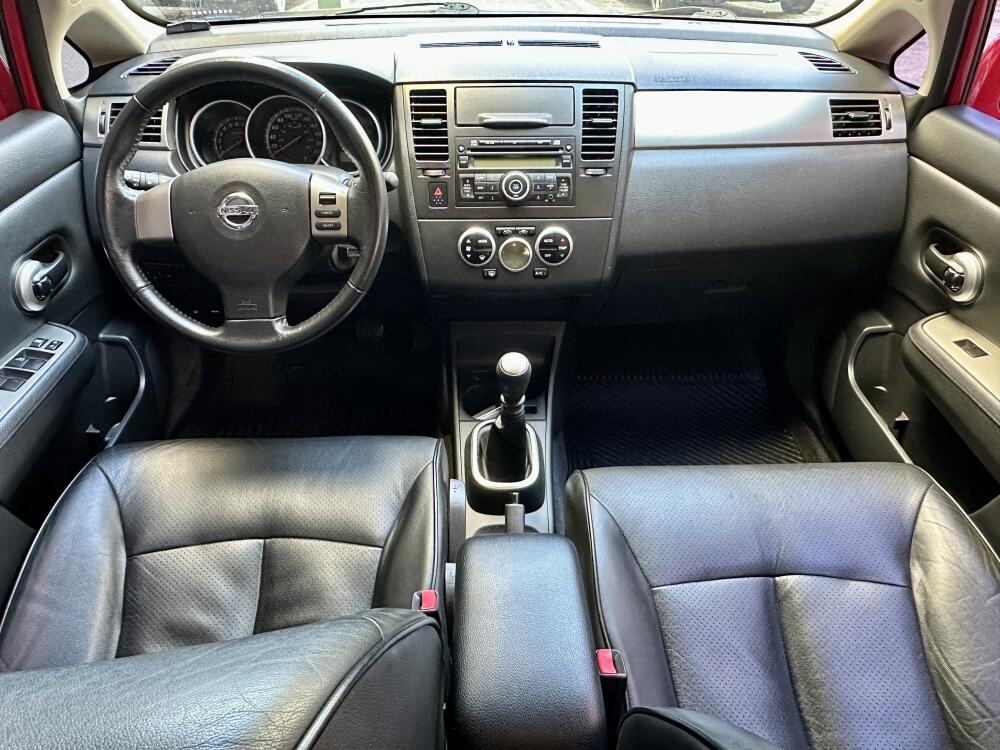 Nissan Tiida Hatch