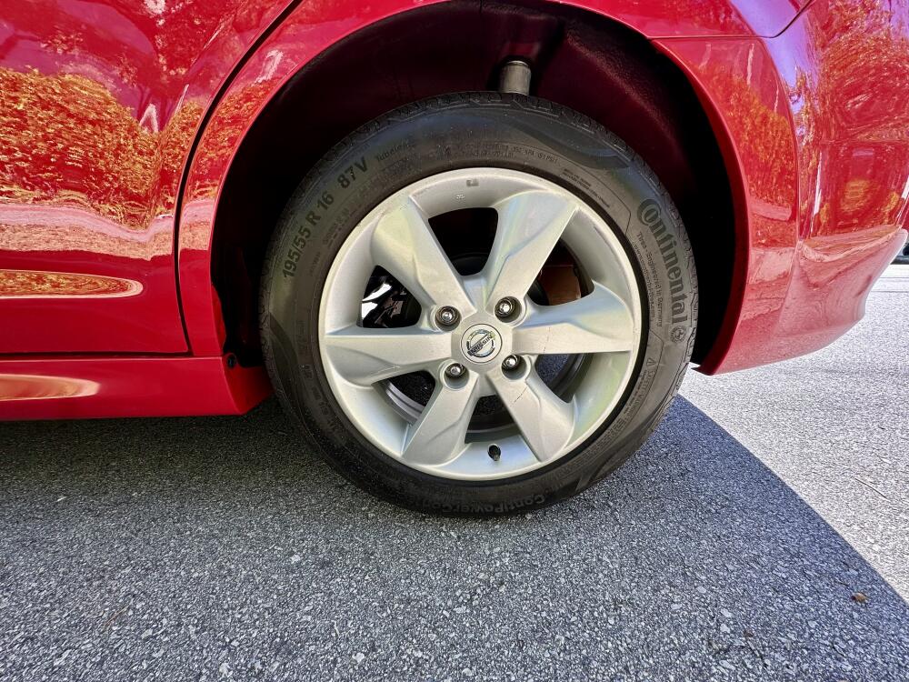 Nissan Tiida Hatch