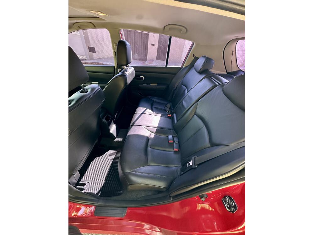 Nissan Tiida Hatch