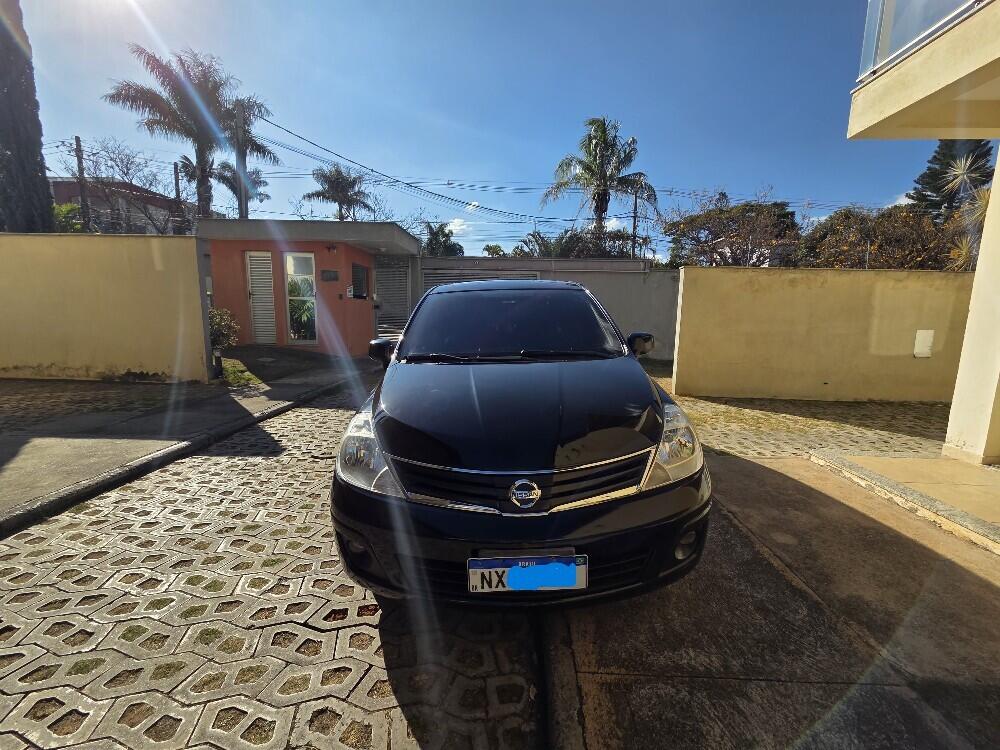 Nissan Tiida Hatch