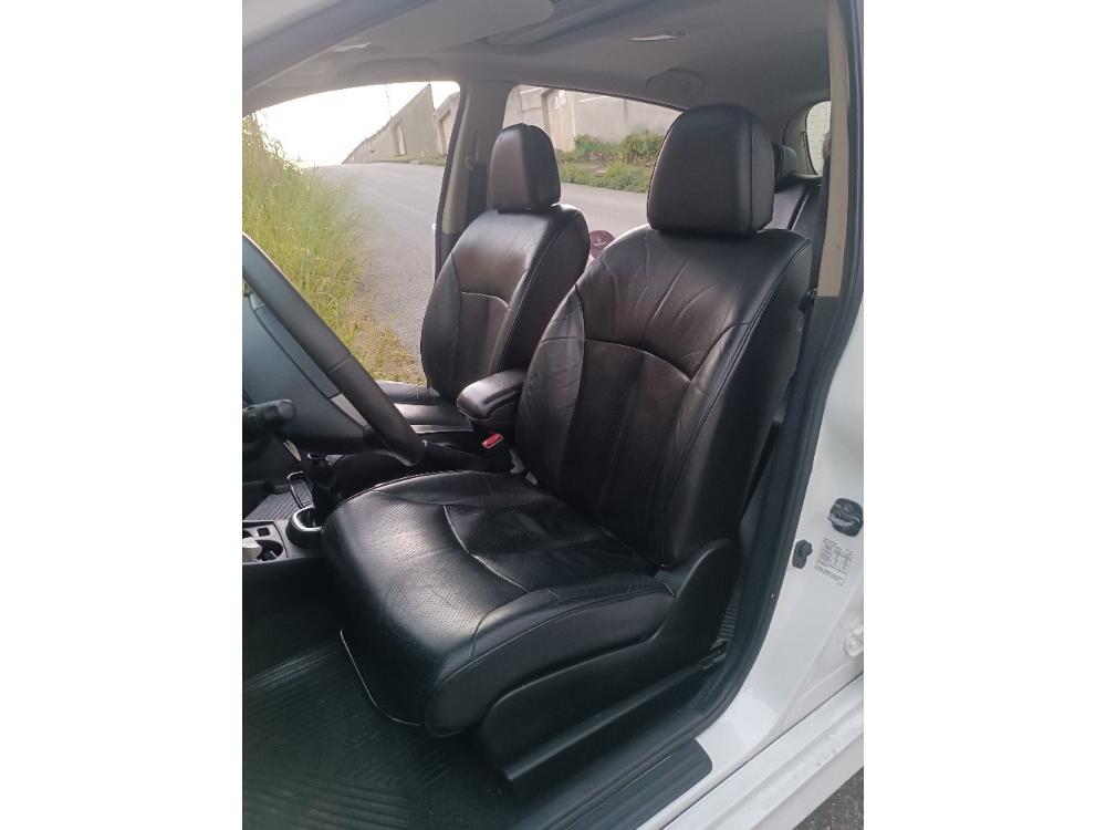 Nissan Tiida Hatch