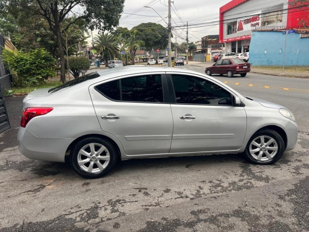 Nissan Versa