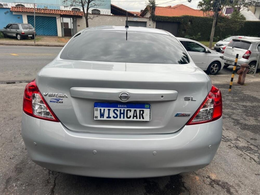 Nissan Versa
