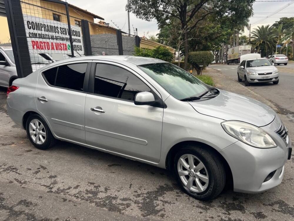 Nissan Versa