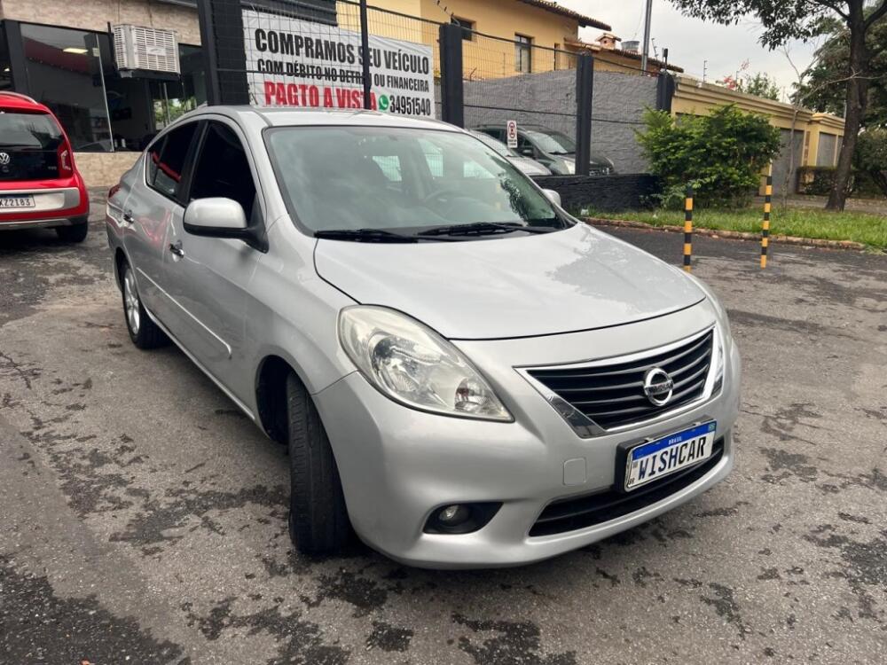 Nissan Versa