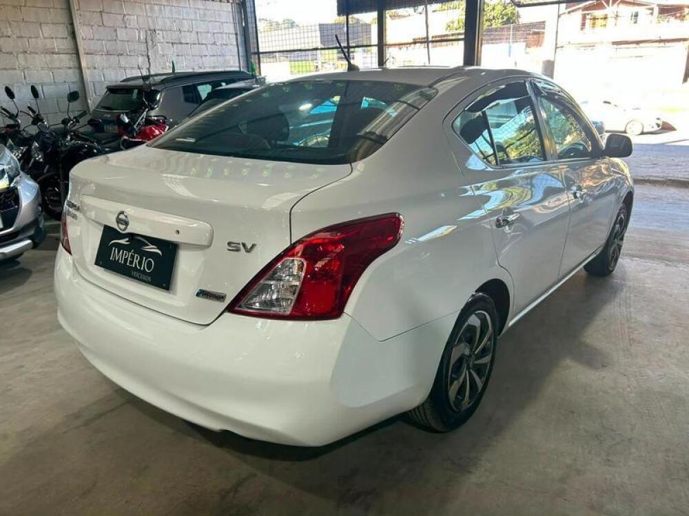 Nissan Versa