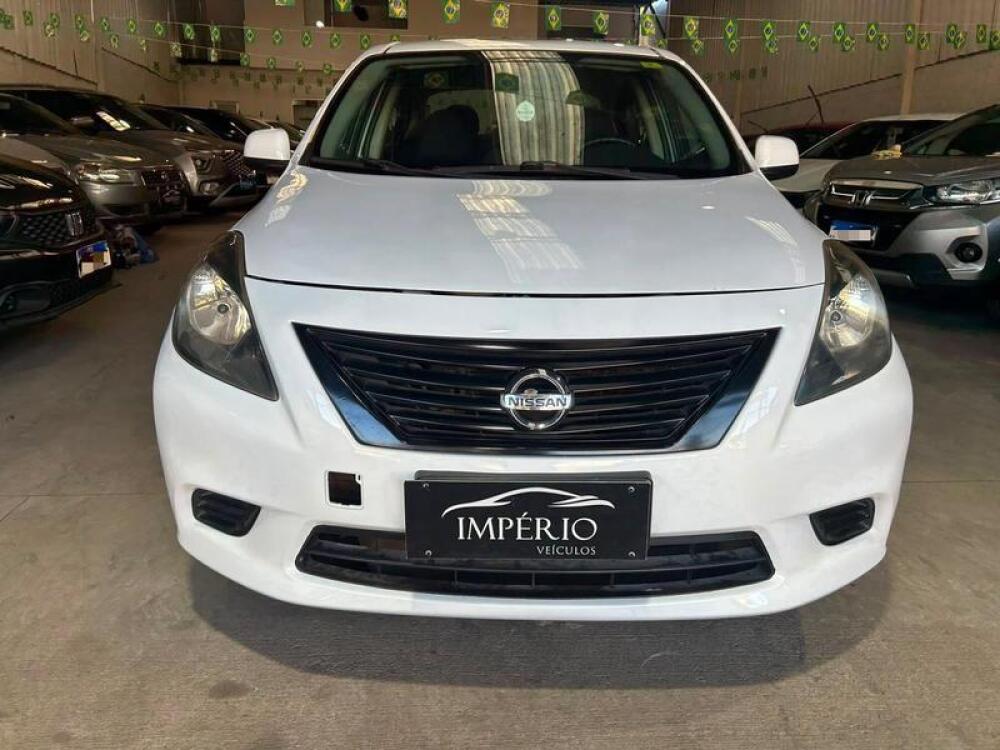 Nissan Versa