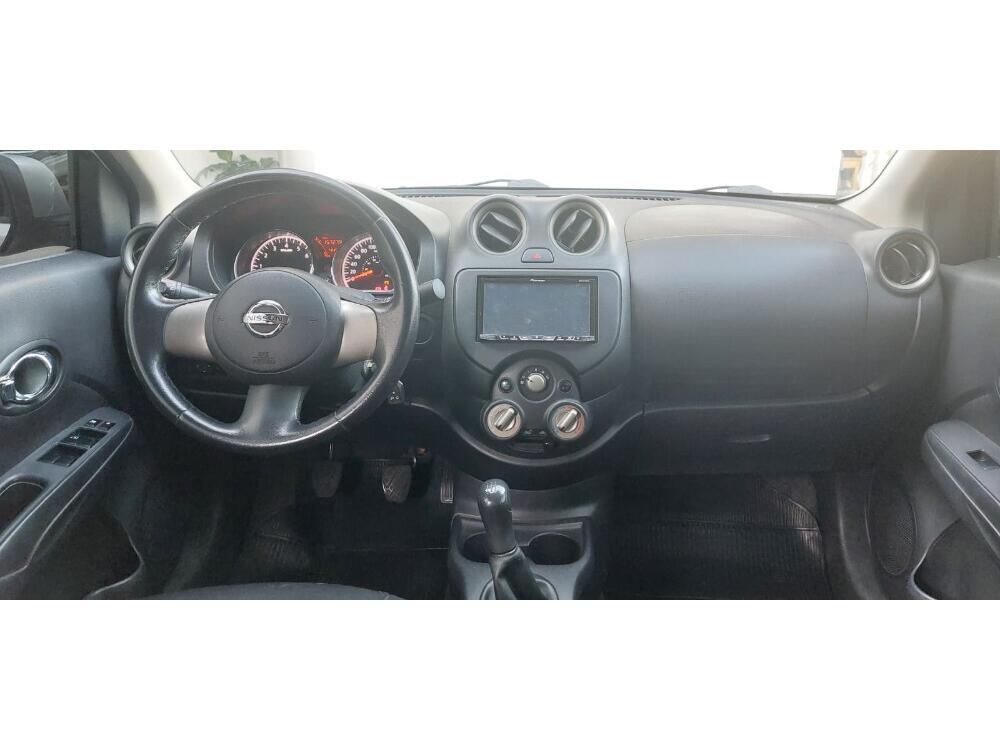 Nissan Versa