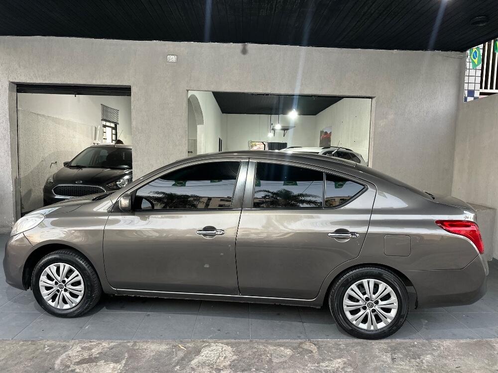 Nissan Versa