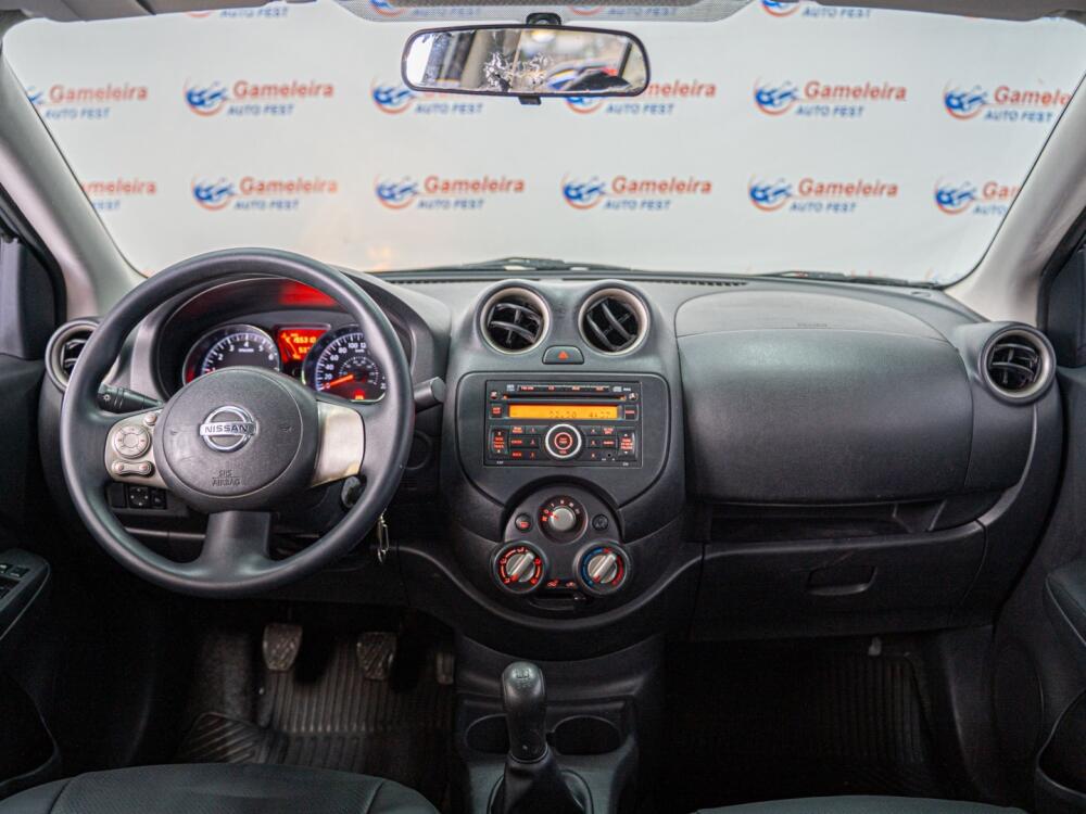 Nissan Versa