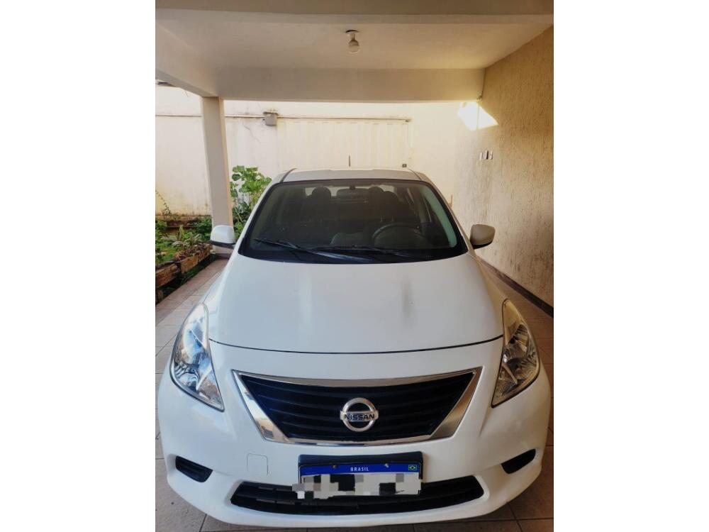 Nissan Versa