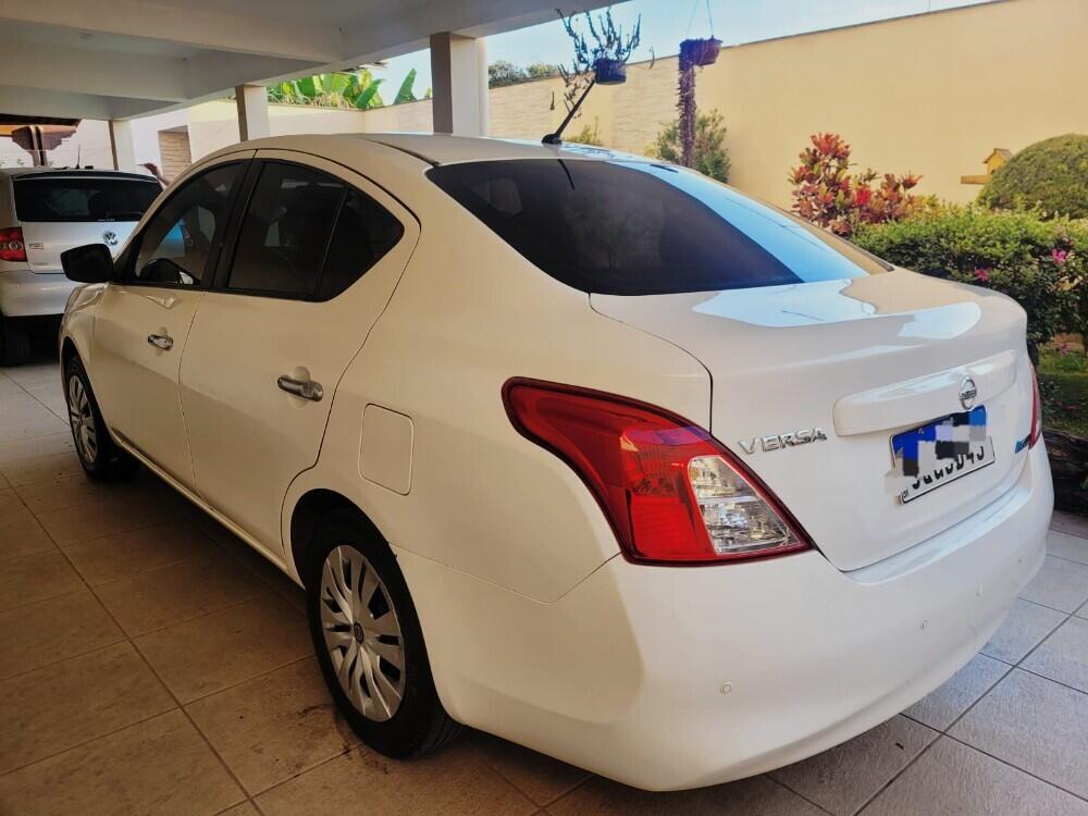 Nissan Versa