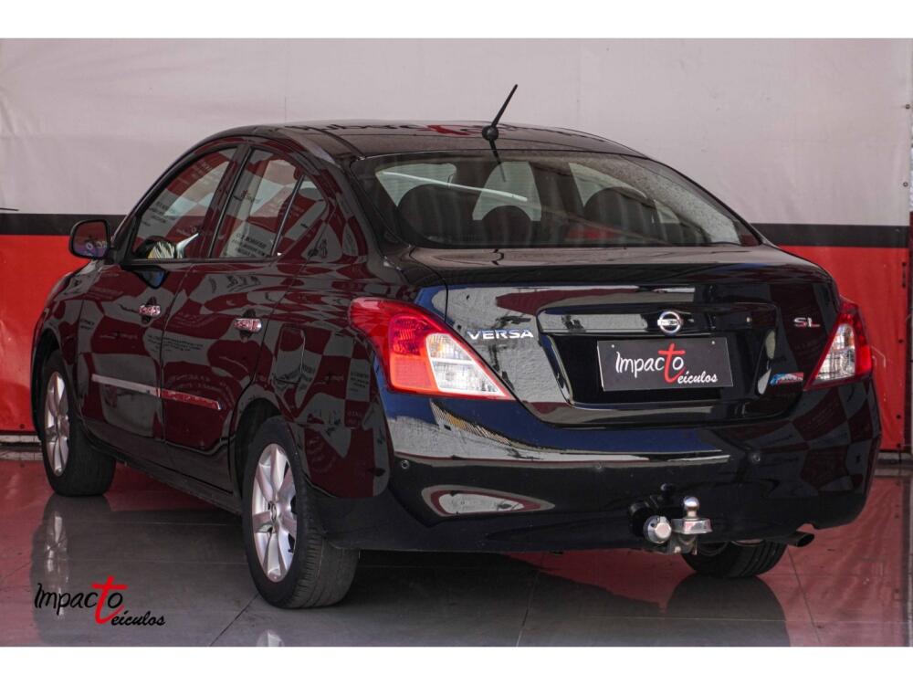 Nissan Versa