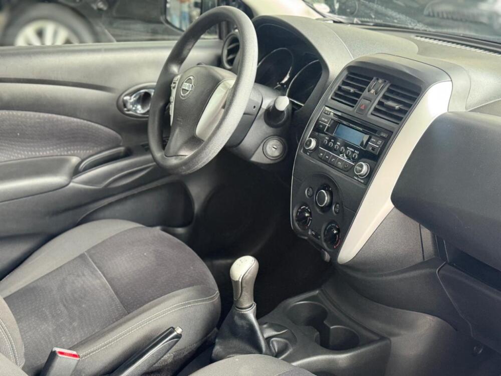 Nissan Versa