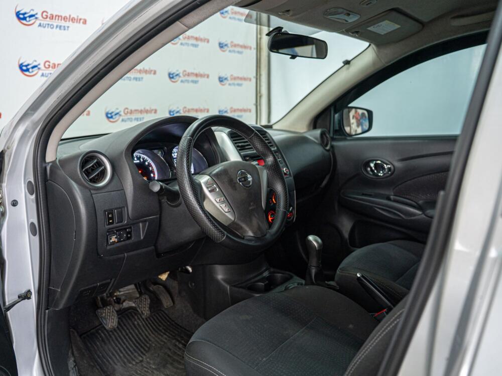 Nissan Versa