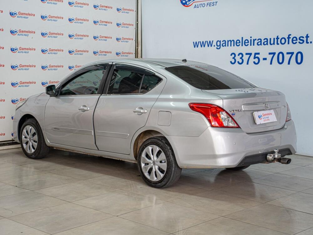 Nissan Versa