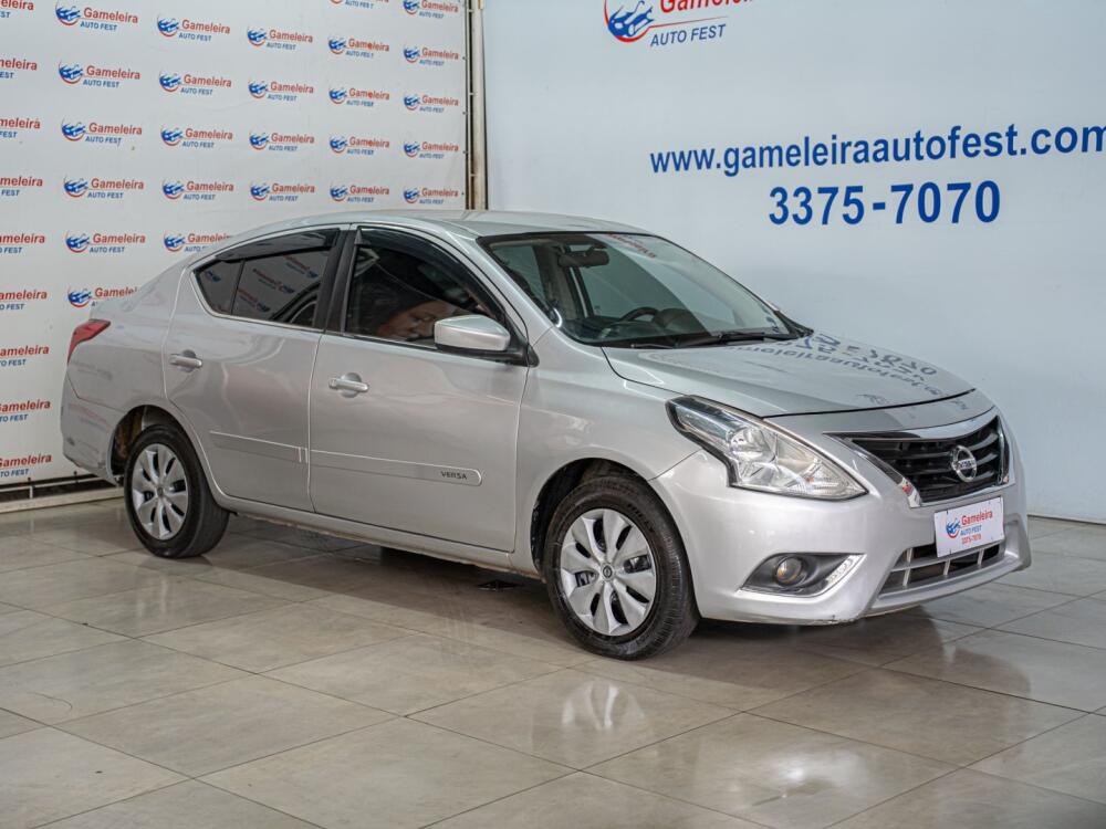 Nissan Versa