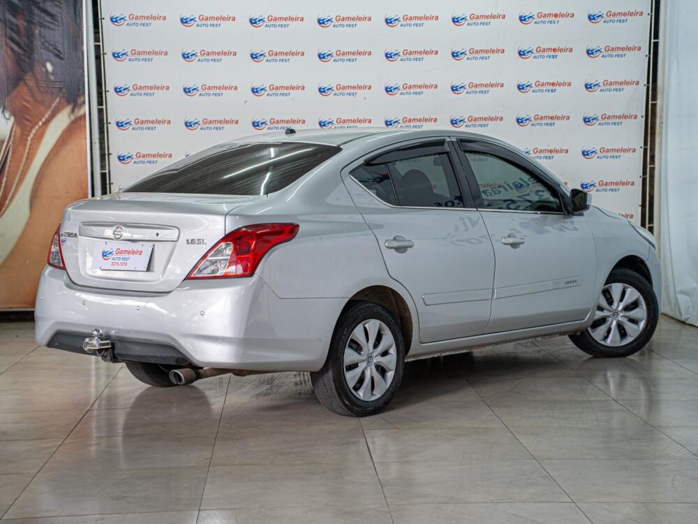 Nissan Versa