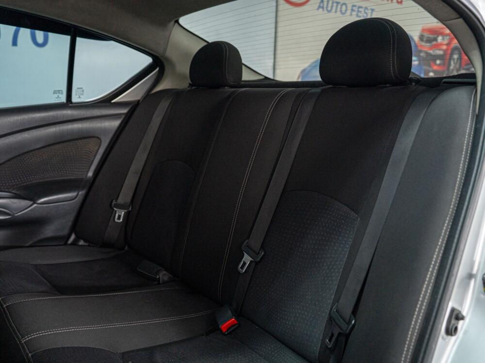 Nissan Versa