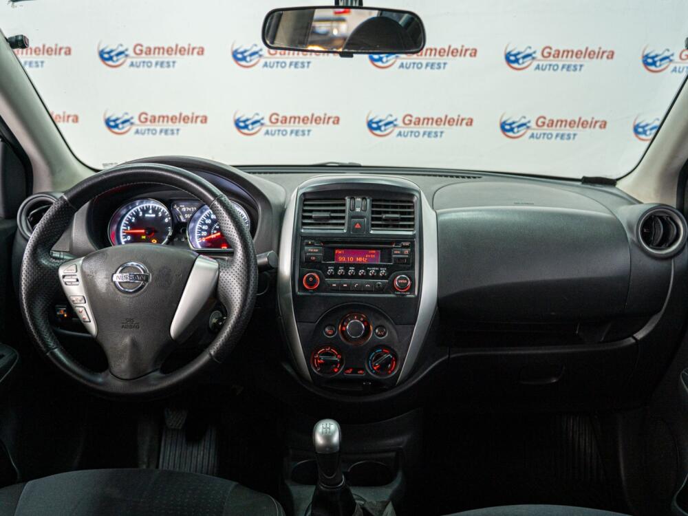 Nissan Versa