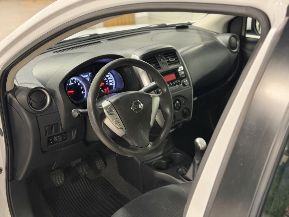 Nissan Versa