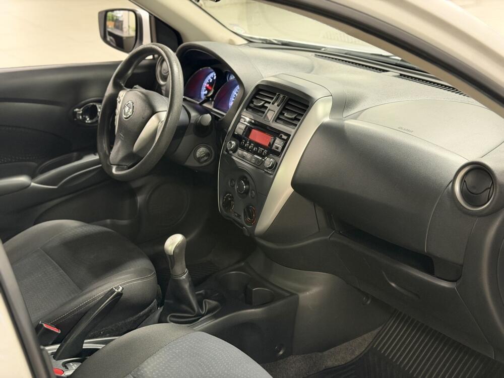 Nissan Versa
