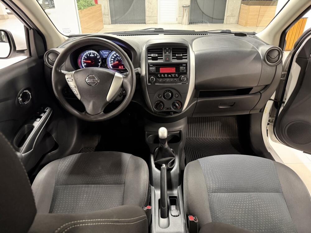 Nissan Versa
