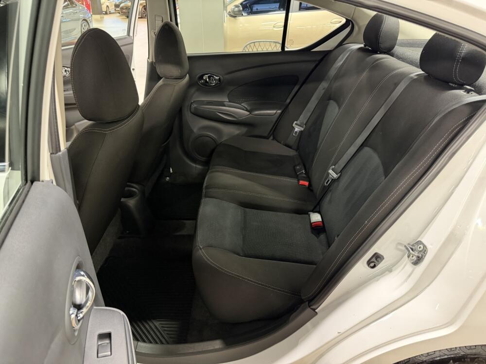 Nissan Versa