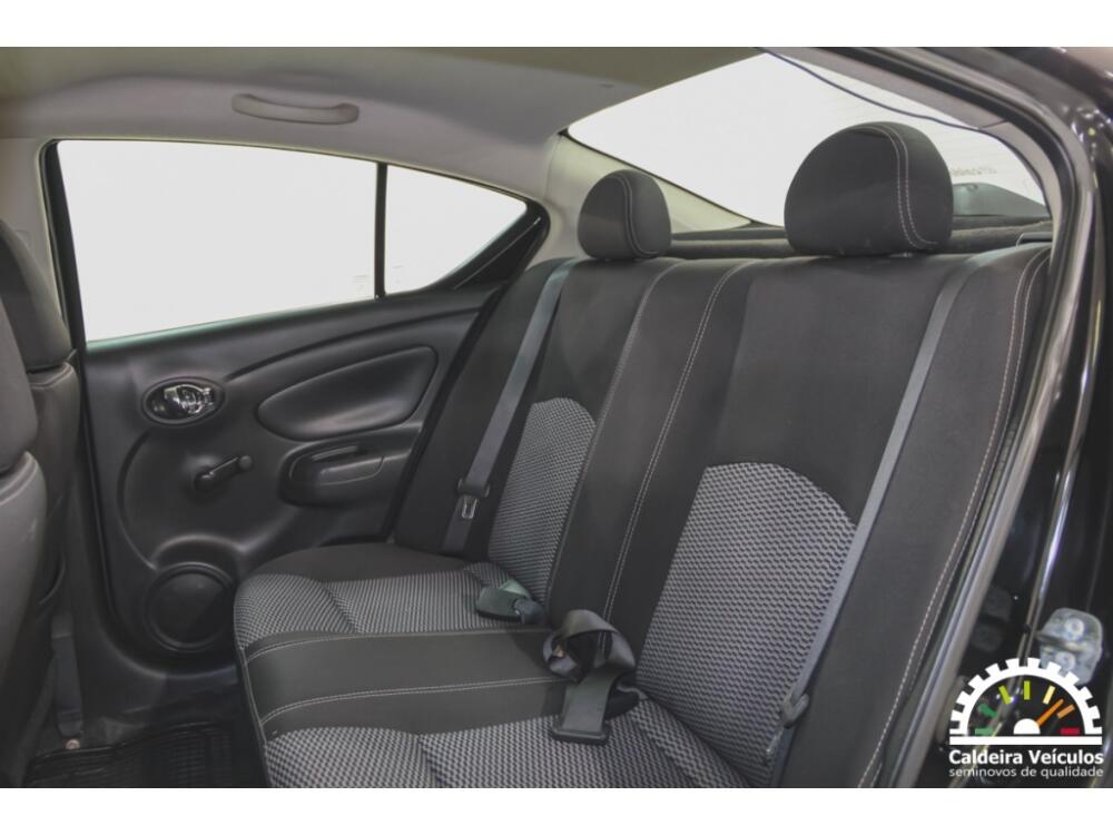 Nissan Versa