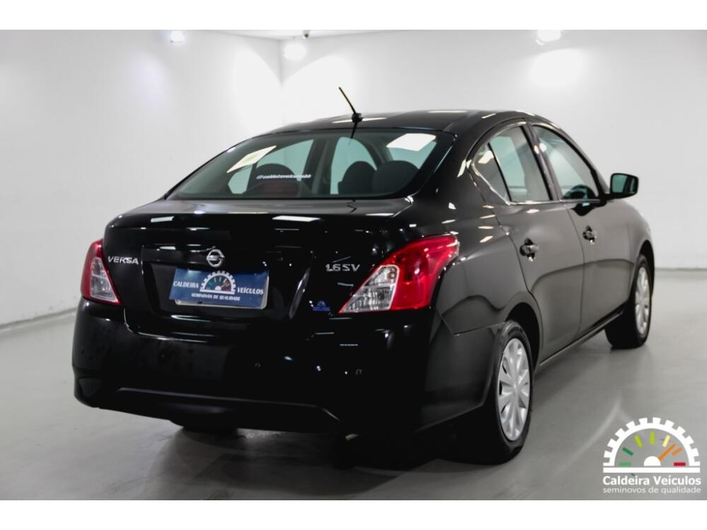 Nissan Versa