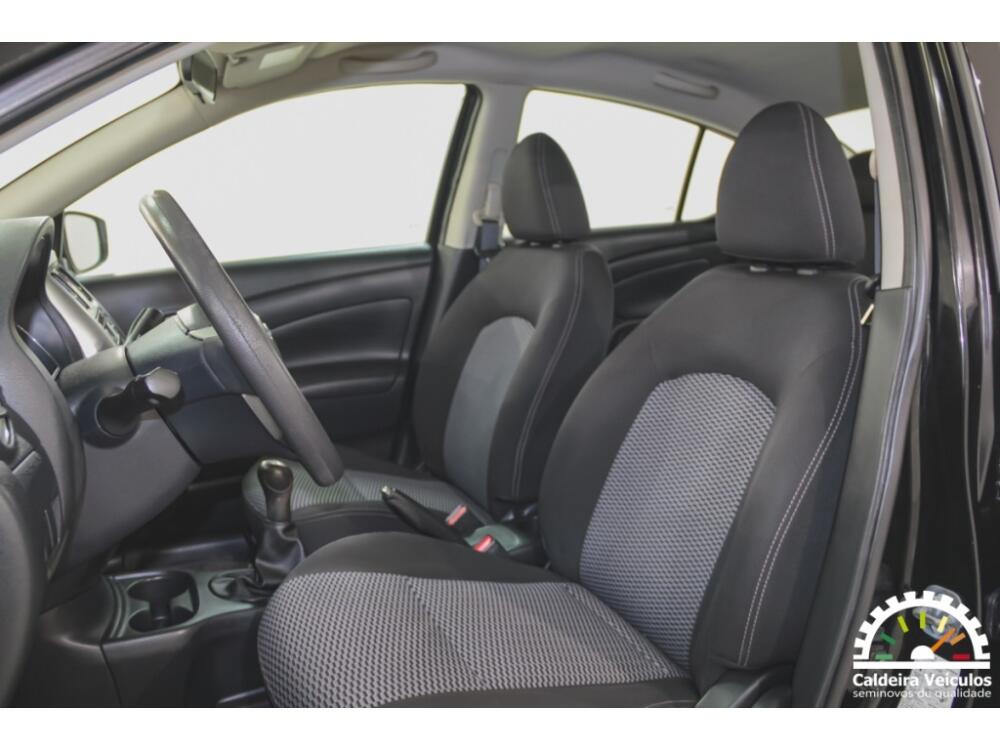 Nissan Versa