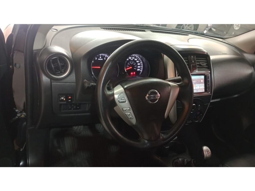 Nissan Versa