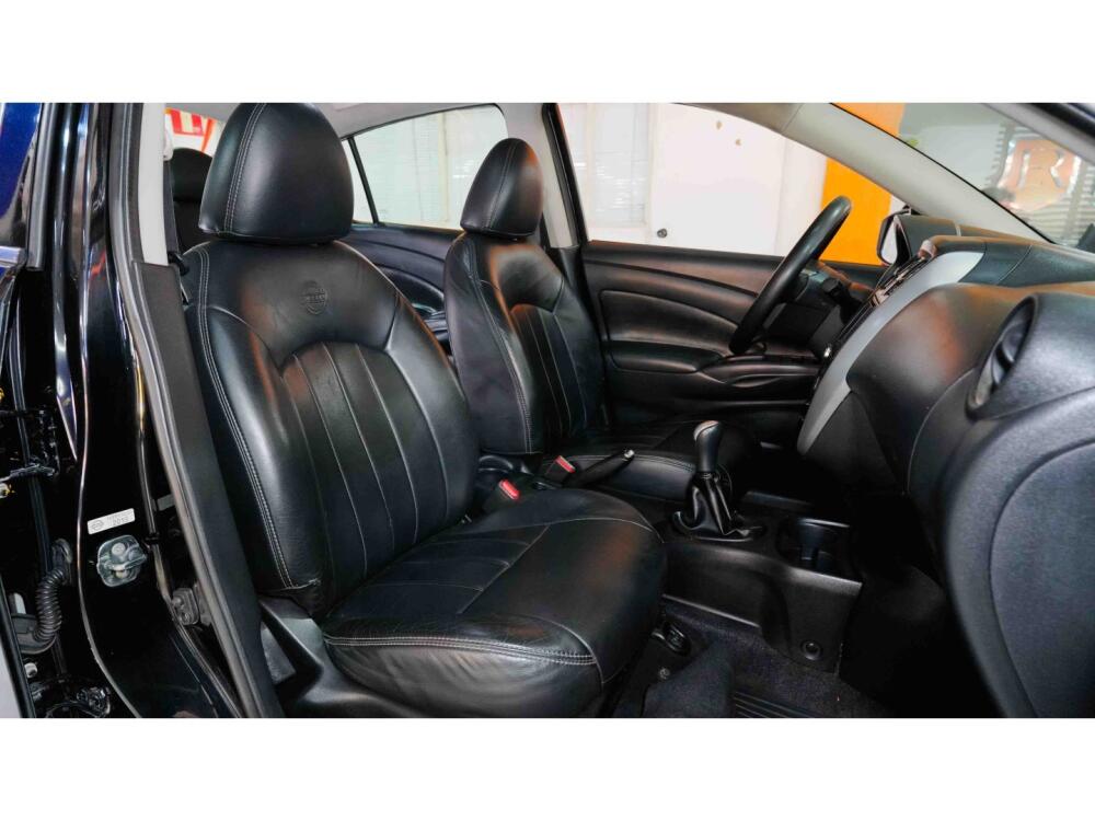 Nissan Versa