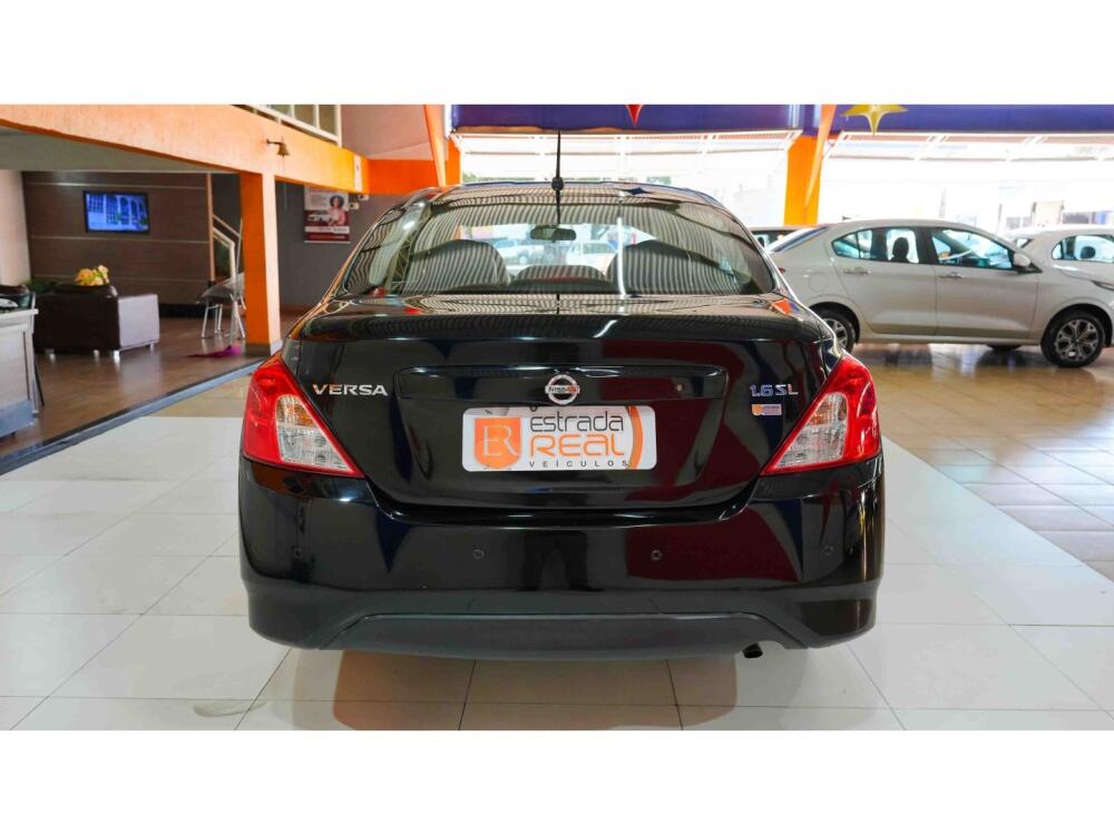 Nissan Versa