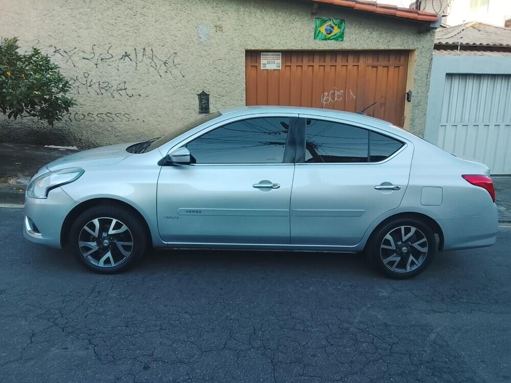 Nissan Versa