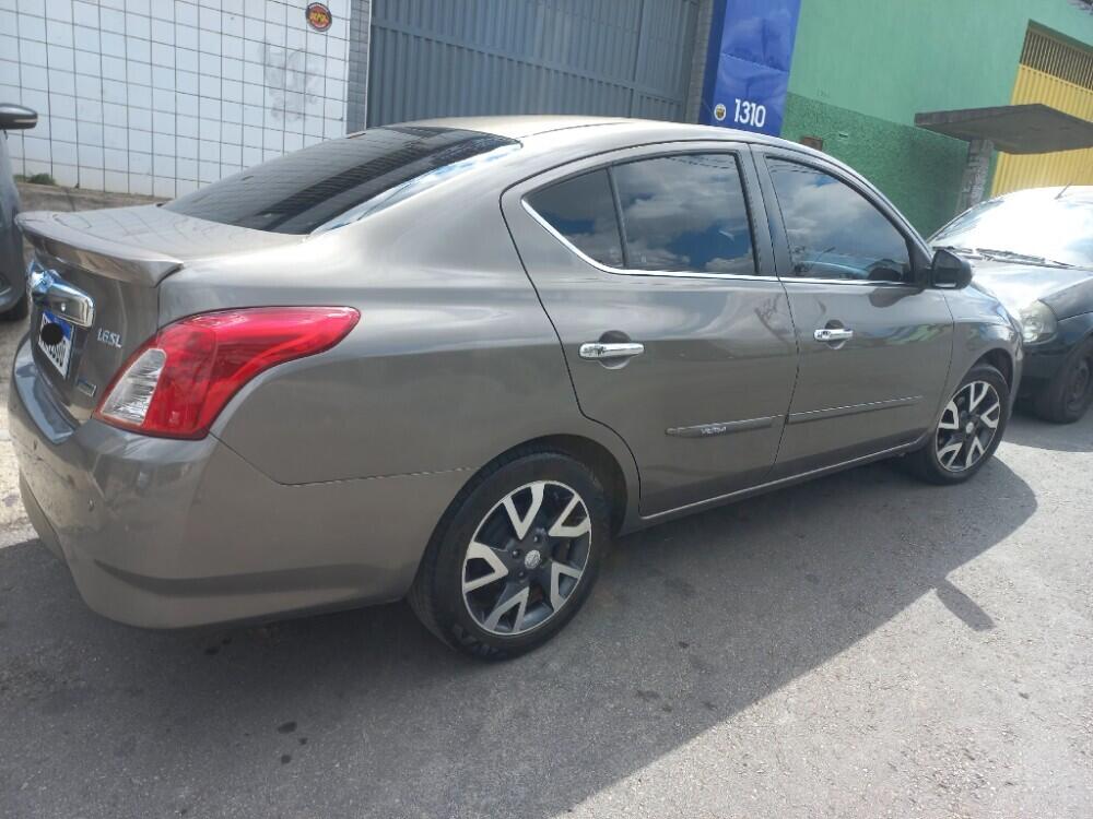 Nissan Versa