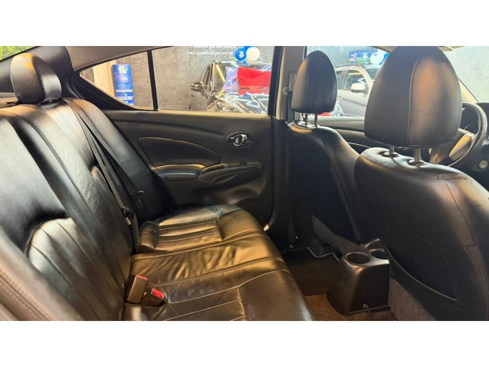 Nissan Versa