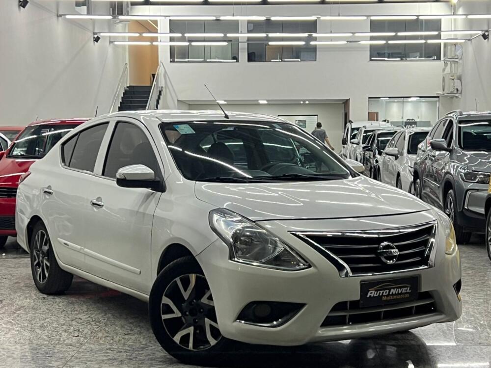 Nissan Versa