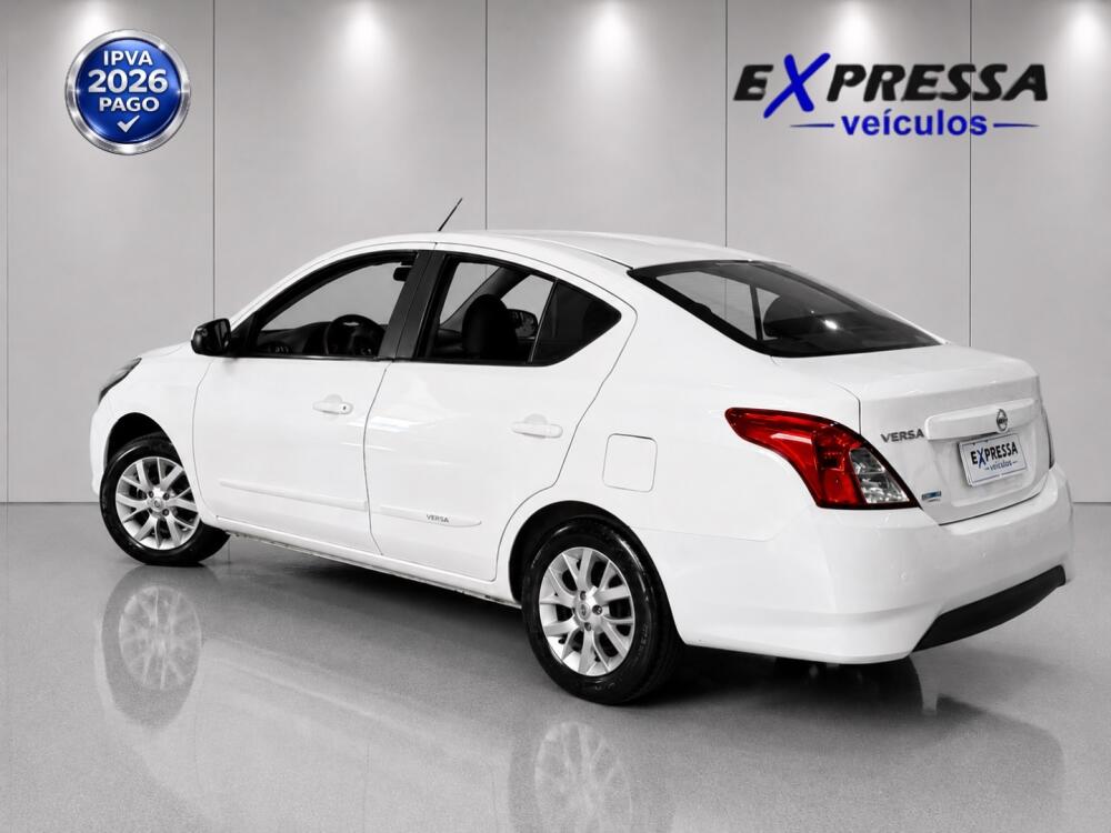 Nissan Versa