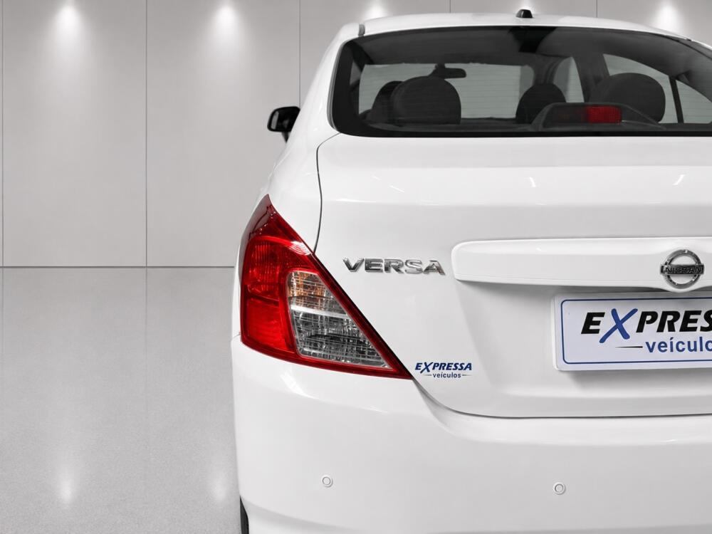Nissan Versa