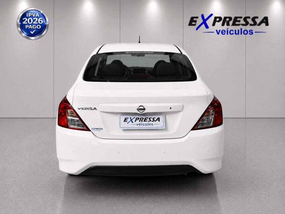 Nissan Versa