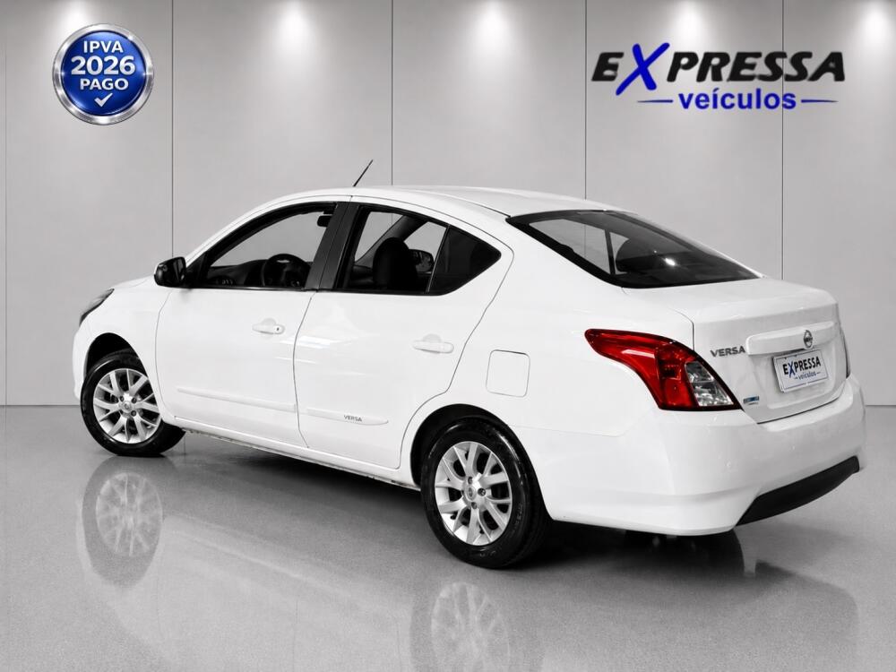 Nissan Versa